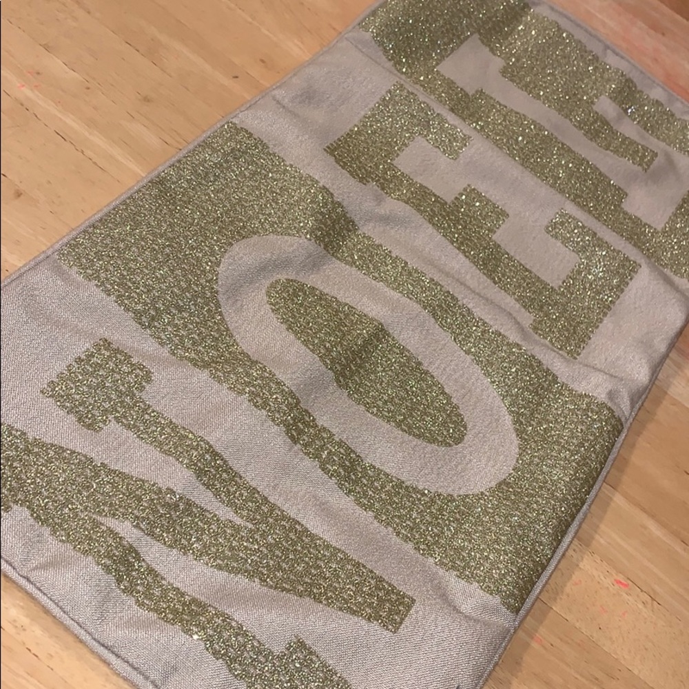 THRO BY MARLO LORENZ NOEL Christmas Pillowcase linen @B12